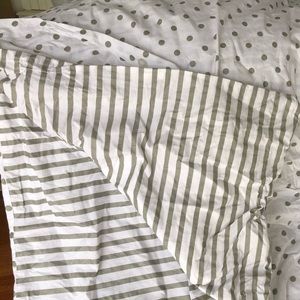 2 Pottery Barn Teen twin duvet covers set of 2